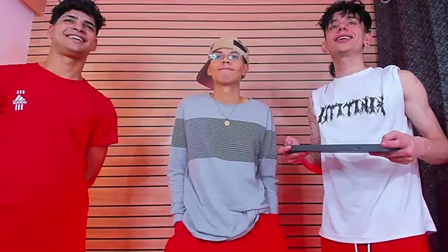 TheBatMansion online show from April 12, 2026, 1:42 am