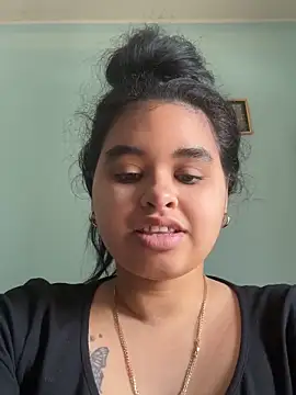 Aloyenita online show from March 25, 2026, 11:09 am