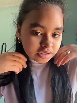 Aloyenita online show from March 28, 2026, 10:49 am