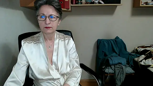 katemodel online show from November 14, 2025, 5:55 am