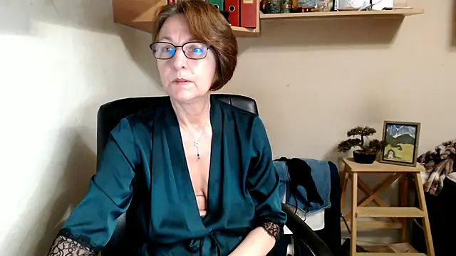 katemodel online show from July 18, 2026, 5:16 am
