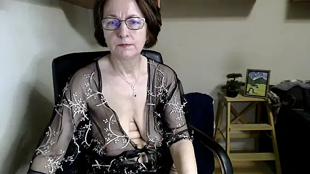 katemodel online show from June 30, 2026, 8:36 am