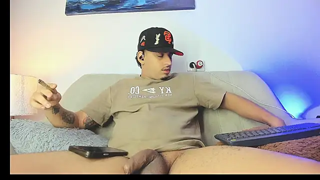 Snapshot of drakomilck1 chatting on February 21, 2026, 11:23 am drakomilck1 online show from February 21, 2026, 11:23 am