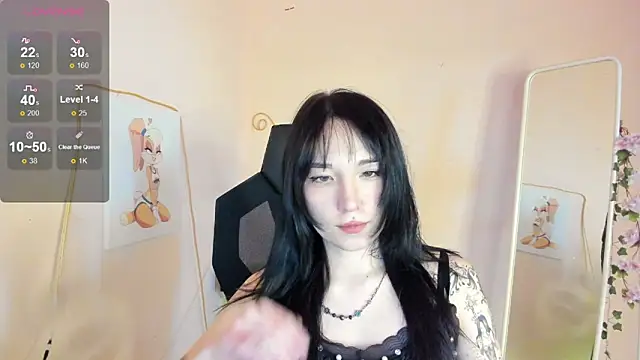 AliceeinWonderlanddd online show from May 24, 2026, 3:17 am