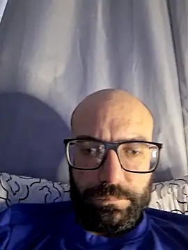 Robsonitj90 online show from June 28, 2026, 12:11 pm