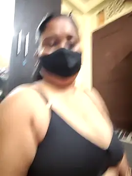 Snapshot of Curvy_Trisha chatting on March 30, 2026, 7:26 pm Curvy Trisha online show from March 30, 2026, 7:26 pm