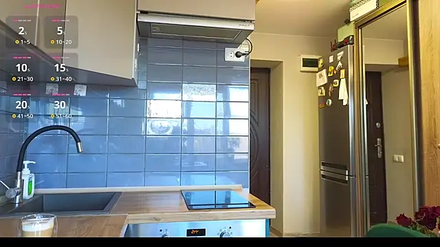 EvangelinFox online show from March 10, 2026, 11:25 am