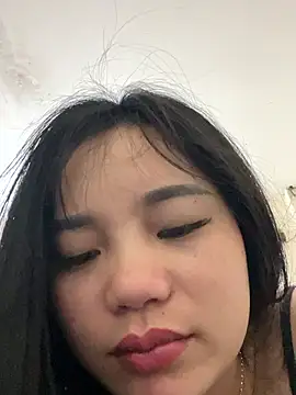 Snapshot of _Lylyy chatting on April 1, 2026, 4:36 am Lylyy online show from April 1, 2026, 4:36 am