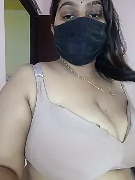 Aliya Hott online show from May 18, 2026, 3:28 am