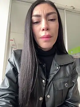 Bonny Eva online show from April 9, 2026, 4:57 pm