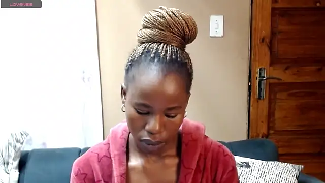 AppleAsss online show from July 29, 2026, 2:22 am
