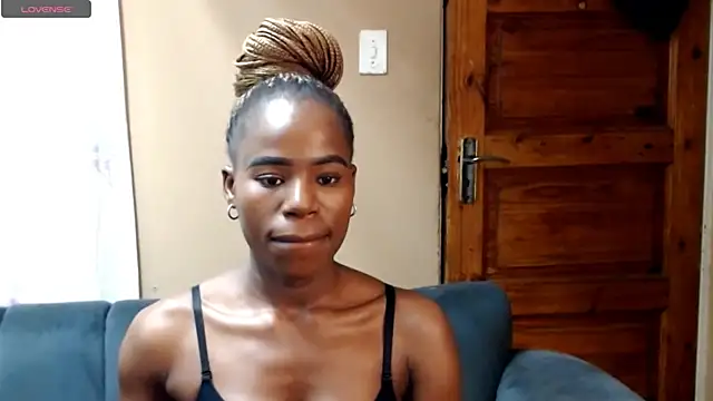 AppleAsss online show from July 30, 2026, 10:09 pm