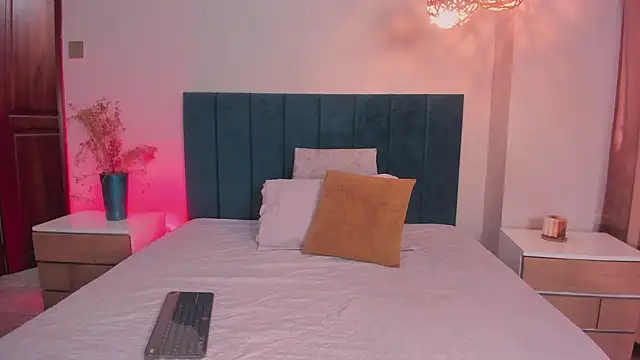 AnnaBroooks online show from March 14, 2026, 10:05 pm