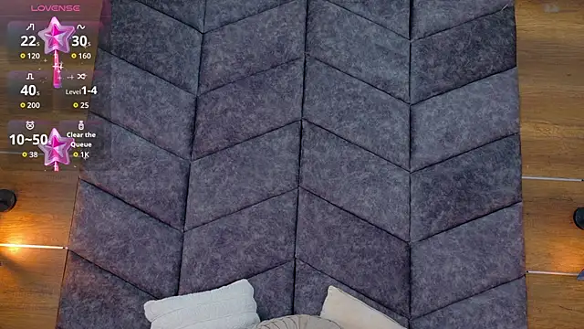 AnnieRouse   online show from March 15, 2026, 11:39 am