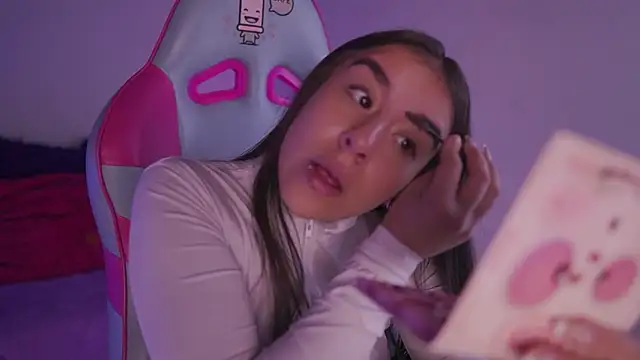 mavi boo online show from February 18, 2026, 8:49 pm