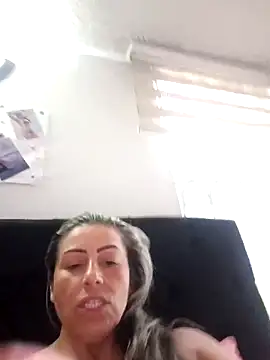 Snapshot of maynor_1998 chatting on April 15, 2026, 11:59 am maynor 1998 online show from April 15, 2026, 11:59 am