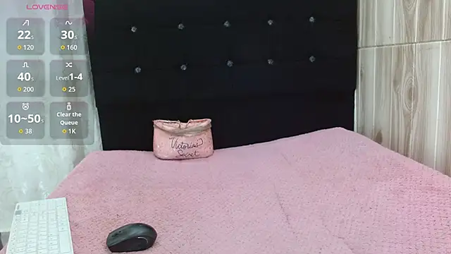 Snapshot of Camil4_milf_1 chatting on February 13, 2026, 7:52 am Camil4 milf 1 online show from February 13, 2026, 7:52 am