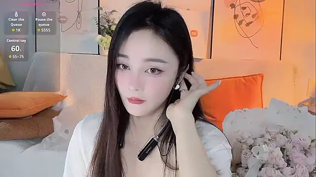 Lisa-295188 online show from April 15, 2026, 8:53 am