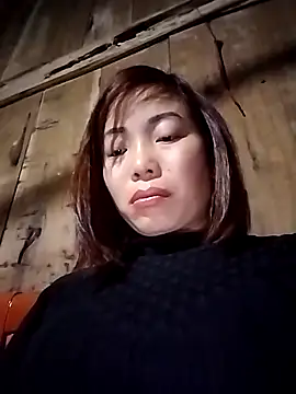 Snapshot of Ella-aa chatting on February 12, 2026, 10:09 pm Ella-aa online show from February 12, 2026, 10:09 pm