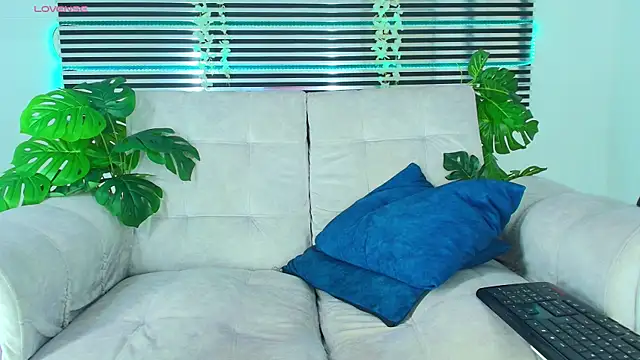 Snapshot of ThiiagoSaeenz chatting on April 22, 2026, 3:52 pm ThiiagoSaeenz online show from April 22, 2026, 3:52 pm