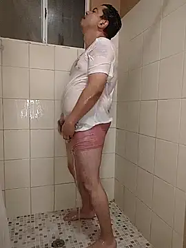 Snapshot of kainstout chatting on February 19, 2026, 6:43 am kainstout online show from February 19, 2026, 6:43 am