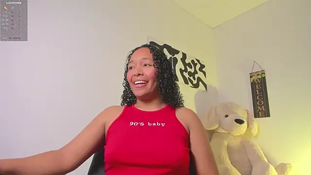 Snapshot of Nia13 chatting on February 11, 2026, 5:51 am Nia13 online show from February 11, 2026, 5:51 am