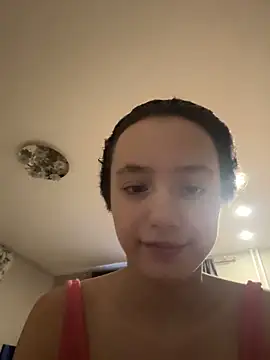 MiaTee online show from February 19, 2026, 1:46 am