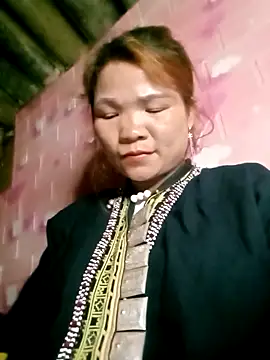 maymay-2000 online show from February 17, 2026, 10:23 am