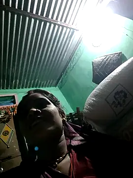 Snapshot of bhavna_pandit chatting on April 9, 2026, 2:45 pm bhavna pandit online show from April 9, 2026, 2:45 pm