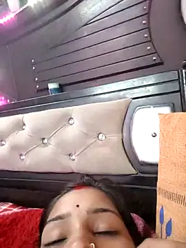 Snapshot of bhavna_pandit chatting on April 8, 2026, 4:30 pm bhavna pandit online show from April 8, 2026, 4:30 pm