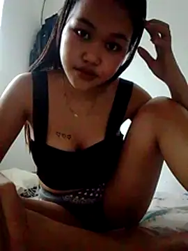 Snapshot of lovely_pilipina19 chatting on July 6, 2026, 1:12 am lovely pilipina19 online show from July 6, 2026, 1:12 am
