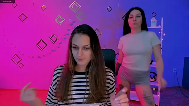 Snapshot of clery_abyss chatting on April 6, 2026, 7:53 am clery abyss online show from April 6, 2026, 7:53 am