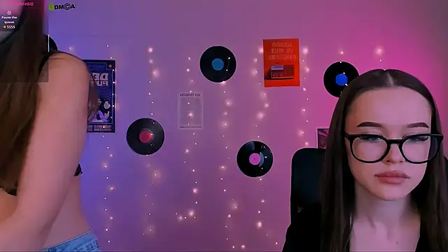 Snapshot of clery_abyss chatting on April 9, 2026, 12:33 pm clery abyss online show from April 9, 2026, 12:33 pm