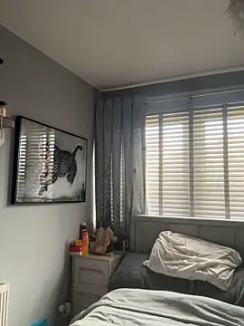 Milssweetx online show from April 23, 2026, 8:21 am