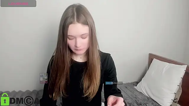 Elina X online show from May 7, 2026, 1:03 pm