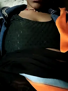 Snapshot of Lovely_sima chatting on February 9, 2026, 5:55 pm Lovely sima online show from February 9, 2026, 5:55 pm