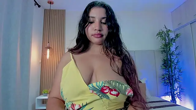 Snapshot of Victoria_Rosee chatting on May 11, 2026, 4:04 pm Victoria Rosee online show from May 11, 2026, 4:04 pm