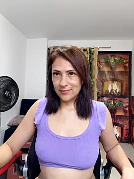 Snapshot of amelie_rose__ chatting on February 26, 2026, 7:25 pm amelie rose online show from February 26, 2026, 7:25 pm