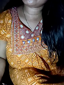 PARI51 online show from June 25, 2026, 9:20 pm