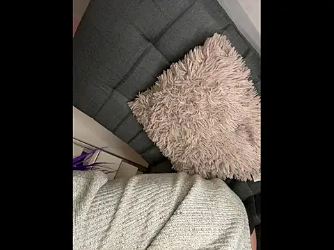 susannee online show from April 19, 2026, 1:17 am