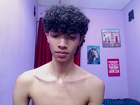 bigcock twinks online show from March 28, 2026, 11:17 pm