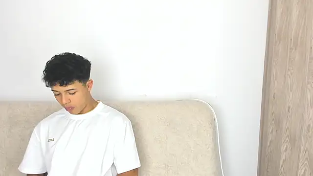 Snapshot of _Alex_Colton chatting on February 27, 2026, 10:09 pm Alex Colton online show from February 27, 2026, 10:09 pm