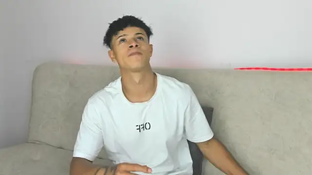 Snapshot of _Alex_Colton chatting on April 1, 2026, 10:18 pm Alex Colton online show from April 1, 2026, 10:18 pm