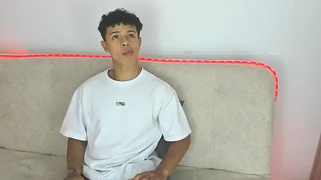 Snapshot of _Alex_Colton chatting on March 11, 2026, 10:04 pm Alex Colton online show from March 11, 2026, 10:04 pm