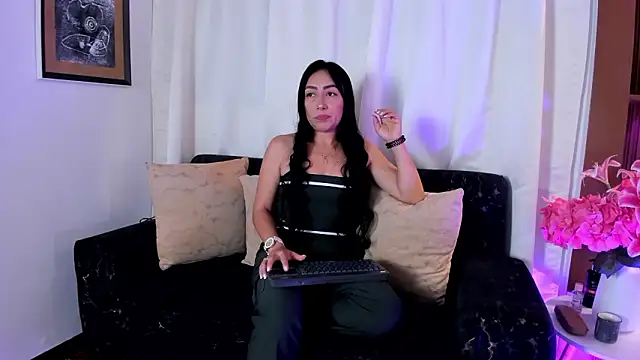 Snapshot of Mia_Davis__ chatting on March 5, 2026, 11:51 am Mia Davis online show from March 5, 2026, 11:51 am