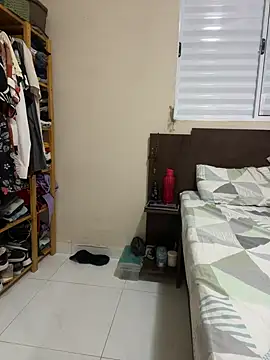 Renataalves online show from March 11, 2026, 2:05 am