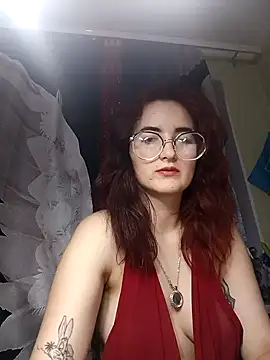 Snapshot of Persefoha chatting on February 9, 2026, 7:34 pm Persefoha online show from February 9, 2026, 7:34 pm