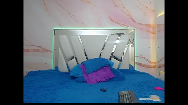 MayteLove online show from February 21, 2026, 6:37 am