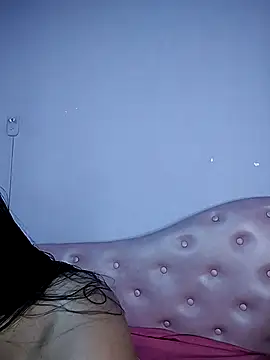 Noa Baker online show from April 9, 2026, 12:11 pm