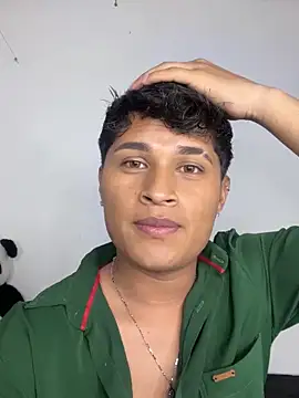 Snapshot of EithanMontoya chatting on February 24, 2026, 5:19 am EithanMontoya online show from February 24, 2026, 5:19 am